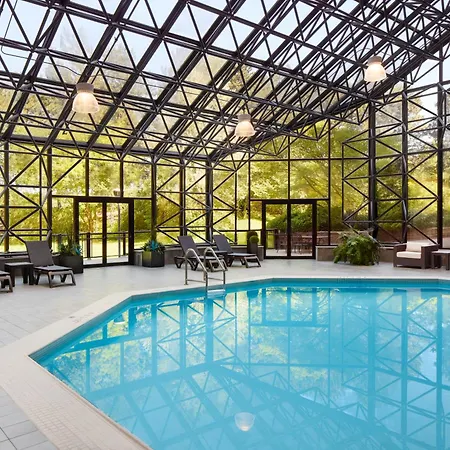 Toronto Airport Marriott Hotel-2